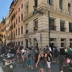 Visione Via Sant’andrea Delle Fratte, 36 Appartamento