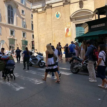 Visione Via Sant'andrea Delle Fratte, 36
