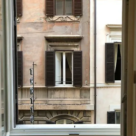 Visione Via Sant'andrea Delle Fratte, 36 ローマ